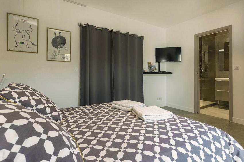Les Aromatiques - Terrasse & Parking Prive A Villeneuve Les Avignon - Proche Golf Academy Exteriör bild